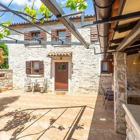 Beautiful In Feriehus Prhati