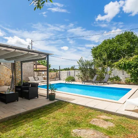 Beautiful In * Prhati